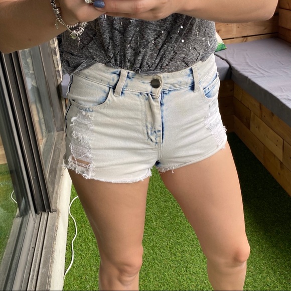 Retro Forever 21 High rise Acid Wash short shorts - Picture 5 of 11